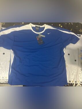 Nike Sphere Dri-Fit Blue and White Athletic Shirt